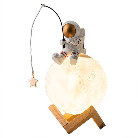 Astronaut on the Moon Humidifier Lamp - My Own Cosmos